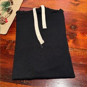 ZYIA Women’s Classic Lightweight Knit Black Hoodie